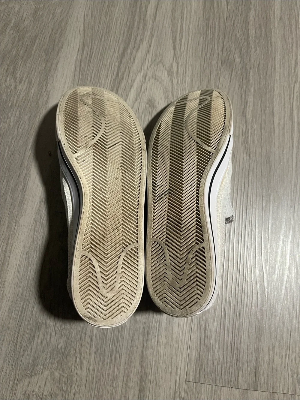 Nike classic slip